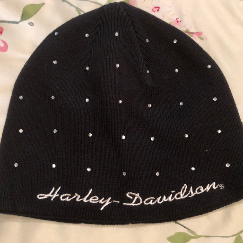NWOT, never got to wear, beanie with bling.
